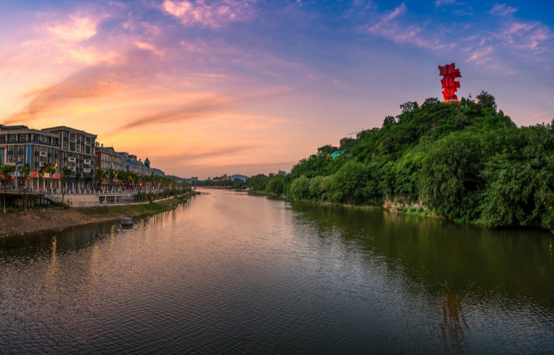 新县潢河.jpg